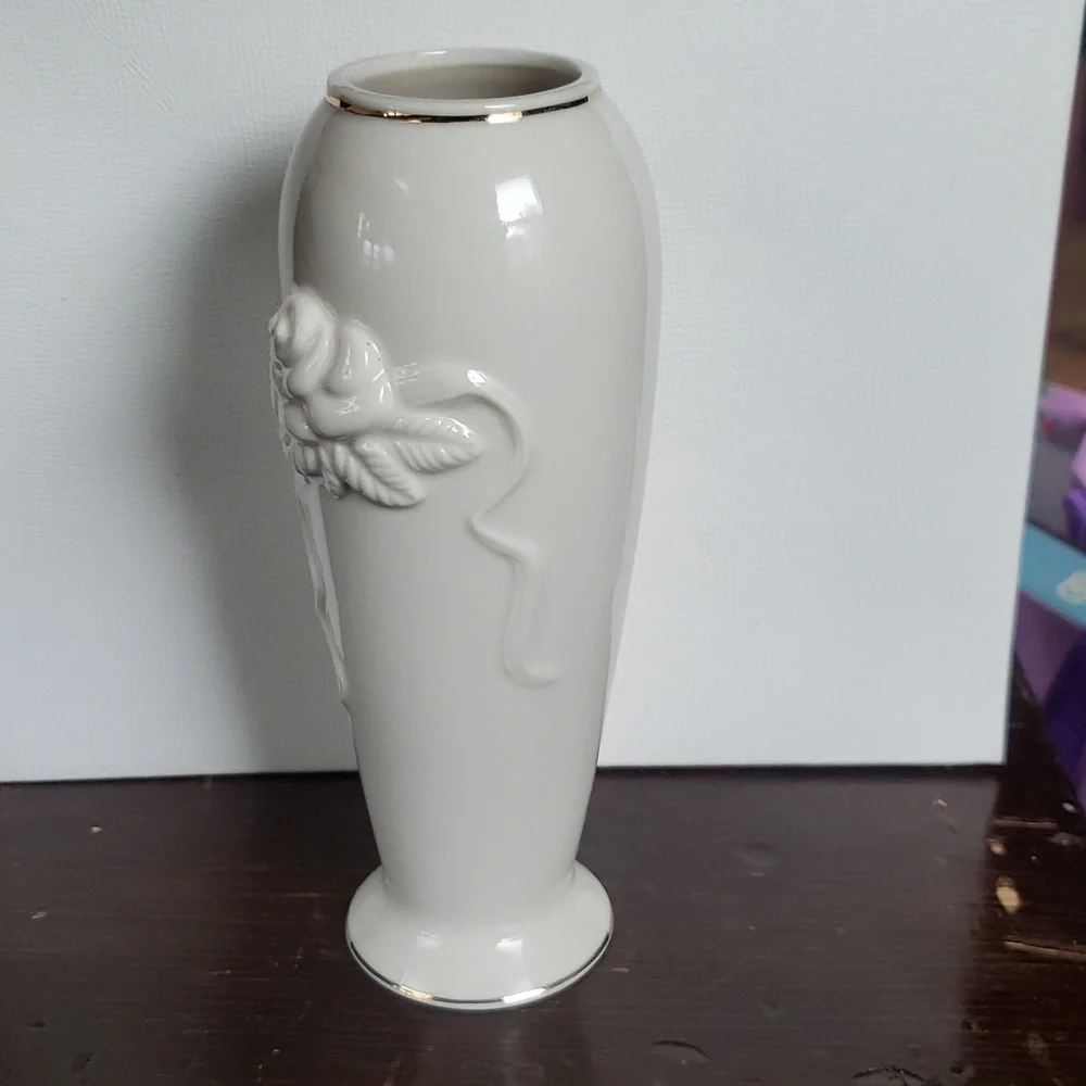 Lenox Rose Blossom Bud Vase - Picture 6 of 8